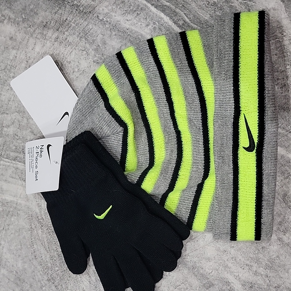 NWT UNISEX Kids 2pc Nike Hat & Glove Set